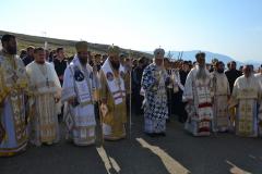 Mii de credincioși la Crucea-monument de pe Muntele Mic