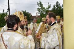 Biserica din Apateu în haine de sărbătoare