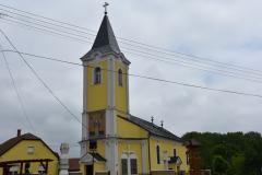 Biserica din Apateu în haine de sărbătoare