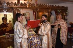 Liturghie și filantropie la Bocșa