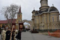 În procesiune de Florii pe străzile Caransebeșului