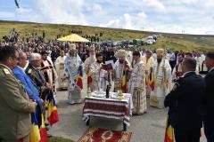 În unitate de credință și de neam la Crucea-monument