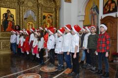 Grupuri de colindători l-au colindat de Părintele Episcop 