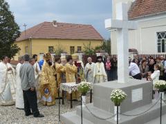 Troiţă de arhierei la parohia Chelmac