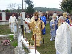 Troiţă de arhierei la parohia Chelmac