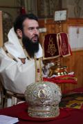 Comemorarea eroilor şi alaiul colindătorilor în Episcopia Car