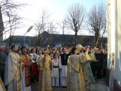 Biserica parohiei Răcăjdia a fost resfinţită 