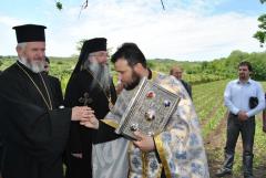 Troiţă de arhierei misionari în Geanova Timocului