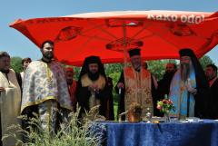 Troiţă de arhierei misionari în Geanova Timocului