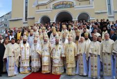 Patriarhul României a sfinţit Catedrala Episcopală din Carans