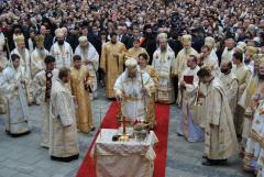 Patriarhul României a sfinţit Catedrala Episcopală din Carans