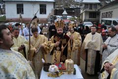 Biserica din Calina a fost târnosită