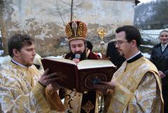 Biserica din Calina a fost târnosită