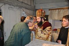 Biserica din Calina a fost târnosită