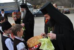 Târnosirea bisericii din Petnic