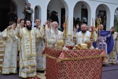 Episcopul Veniamin Nistor pomenit în sărbătoare la Alba Iulia