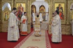 Liturghie arhierească închinată Sfinţilor Trei Ierarhi la Ca