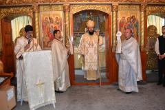 Liturghie arhierească în Parohia Pojejena