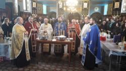 Taina Sfântului Maslu  la Parohia Sf. M. Mc. Gheorghe din Moldova Nouă 