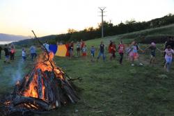 „Joc și bucurie” pentru 70 de copii din Berzasca, Caraș-Severin