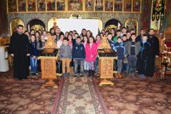 Întâlnire cu tinerii și copiii din Parohia Berzovia
