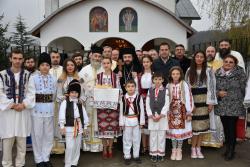 Comunitatea din Parohia „Intrarea Maicii Domnului în Biserică” din Bocșa s-a bucurat de prezența ierarhului în ziua hramului