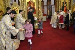 Daruri și binecuvântare pentru copiii din centrele de tineret ale Episcopiei Caransebeșului