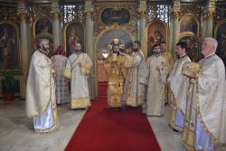 Împreună slujire la Catedrala istorică din Caransebeș