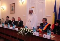 Întâistătătorul Bisericii Ortodoxe Române a primit titlul de „Cetăţean de onoare al municipiului Caransebeș”