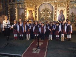 Festivalul judeţean de colinde „Florile dalbe” la Biserica „Sfinţii Apostoli Petru şi Pavel” din Reşiţa