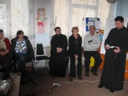 Comunicarea „Educarea copiilor şi relaţia dintre părinţi, copii şi educator” la Moldova Nouă
