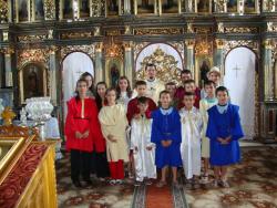 Hristos   Împărtăşit   copiilor  în  parohia  Borlova