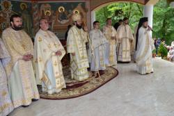 Mănăstirea Piatra Scrisă și-a sărbătorit hramul