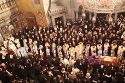 Slujba înmormântării Înaltpreasfinţitului Arhiepiscop şi Mitropolit Bartolomeu Anania 