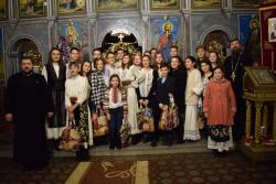 Colindători în Biserica Sf. M. Mc. Gheorghe din Moldova Nouă