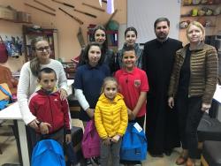 Campania umanitară „Ghiozdanul cu Bucurii” la Moldova Nouă