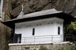 Mănăstirea „Piatra Scrisă” își va sărbători hramul