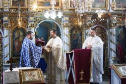 Un nou preot instalat la Parohia Milcoveni