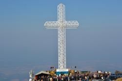 Praznicul Înălțării Sfintei Cruci sărbătorit pe Muntele Mic