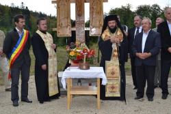 O nouă troiţă sfinţită în Episcopia Caransebeşului