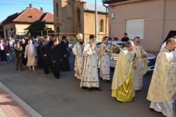 Parohia „Sfântul Mare Mucenic Dimitrie” din Caransebeș în haine de sărbătoare