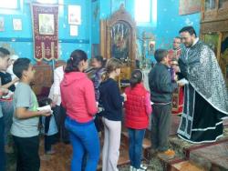 Tinerii elevi ai Şcolii Gimnaziale „Iuliu Birou” la întâlnirea cu Hristos